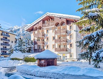 La Riviere Apartments