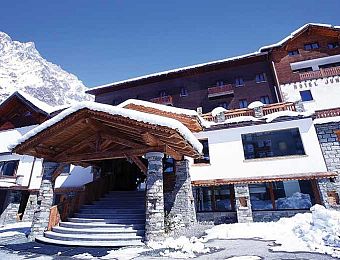 Hotel Bucaneve