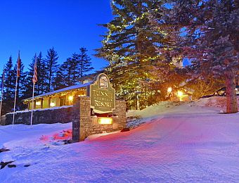 Tunnel Mountain Resort