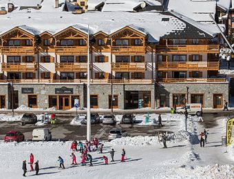 Le Napolean Apartments & Spa